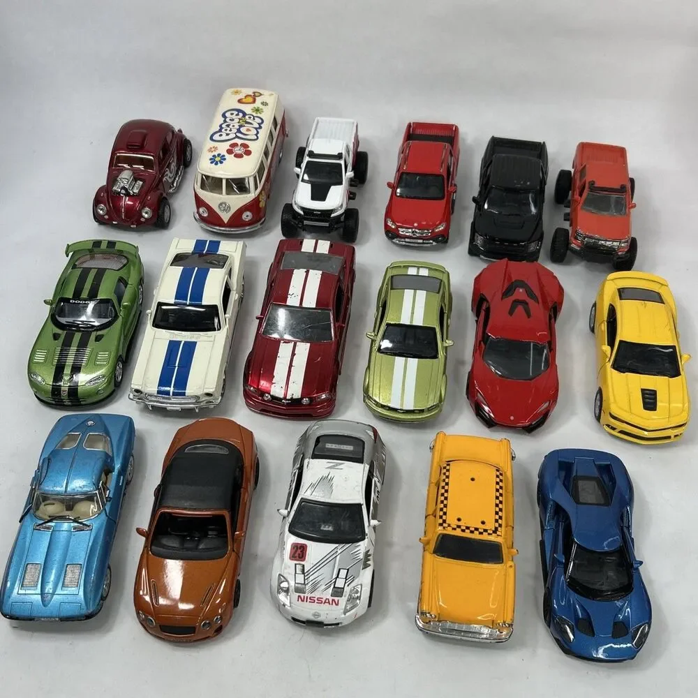 Kinsmart Jada Lot 1:32-1:48 VW Bettle Bus Fast & Furious Nissan Ford GT Mustang